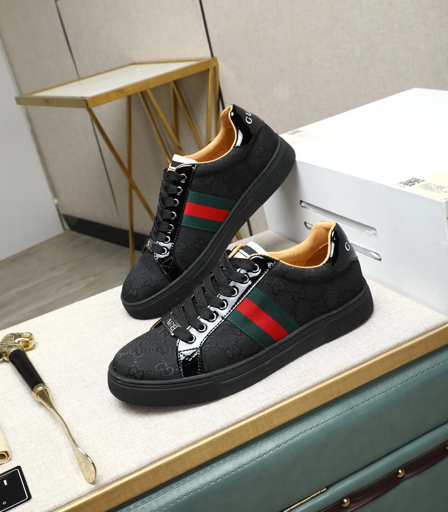 Men's shoes💰420 GUCCI🔍🔍latest spring style On sale at the same time at the counter, original calfskin imported from Italy, genuine leather lining, (high-end, luxury, and class) exquisite workmanship, soles: original soles specially provided by the original factory, ⚠Exclusive double-layer movable molded soles are super comfortable⚠, real photos🎬The real ones are better🔍🔍"High quality·Follow the order" code number 38-44